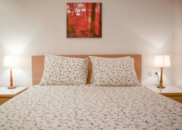 Modern & Spacious Near La Concha Bay *