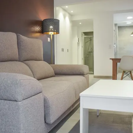 Modern & Spacious Near La Concha Bay San Sebastián